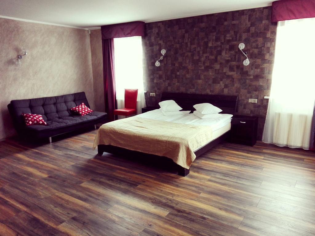 Urusel Guesthouse Talin Exterior foto