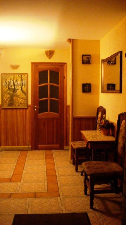 Urusel Guesthouse Talin Exterior foto